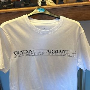 White armani exchange t shirt w logo